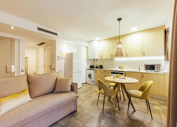 Bravissimo Mercadal 3, One-Bedroom Plus Sofa Bed